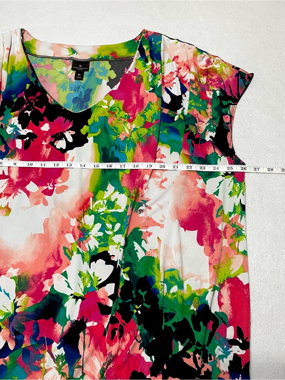 Worthington Bright Floral Scoop-Neck Shell in Blue, Green, Pink - Picture 3 of 6